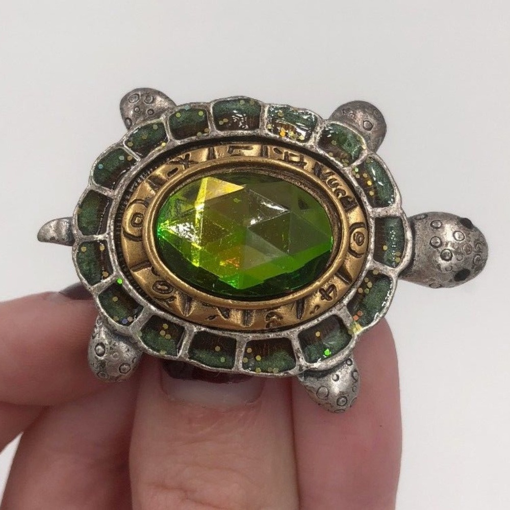 Long Life Sea Turtle Pewter Tone Brooch Pin